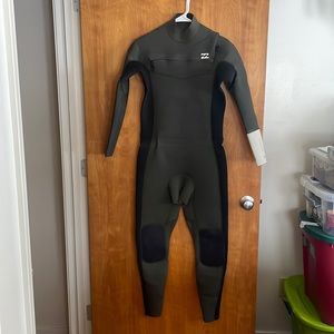 Billabong Furnace Revolution 4/3 Chest Zip Wetsuit